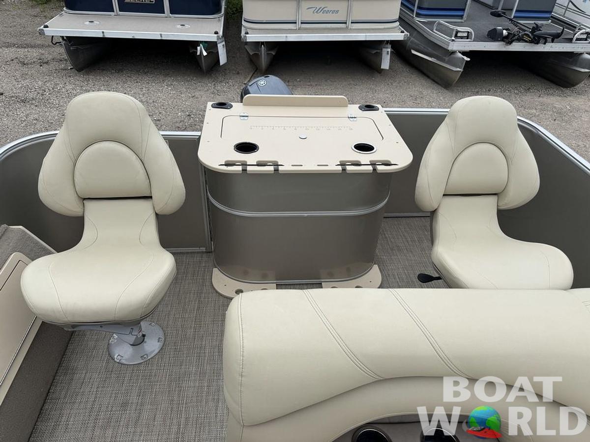 Used 2017 Sylvan 820 Cruise-n-Fish Pontoon