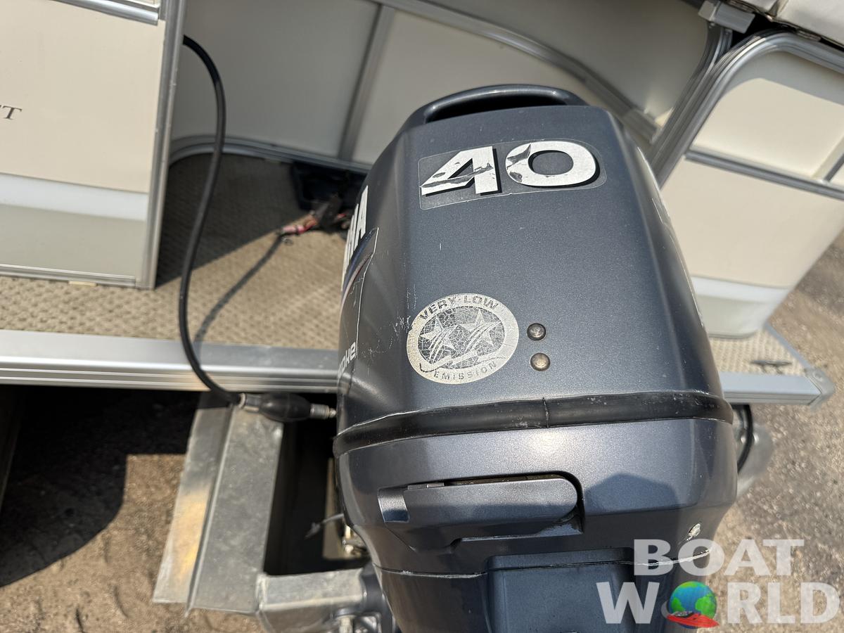 Used 2006 Smokercraft SunChaser 820 Pontoon