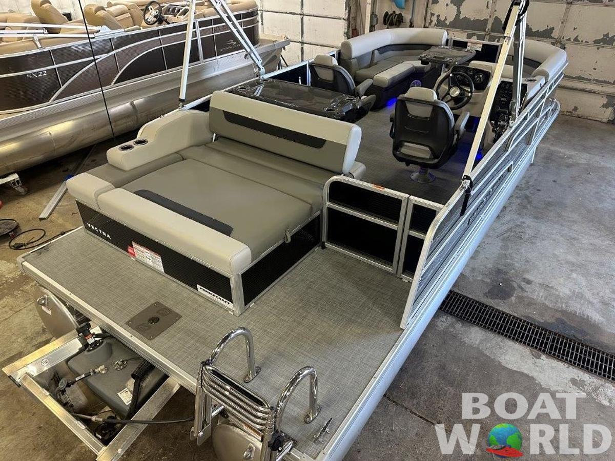 2025 Princecraft Vectra 21 RL Swingback SS Pontoon & Mercury 4-Stroke EFI