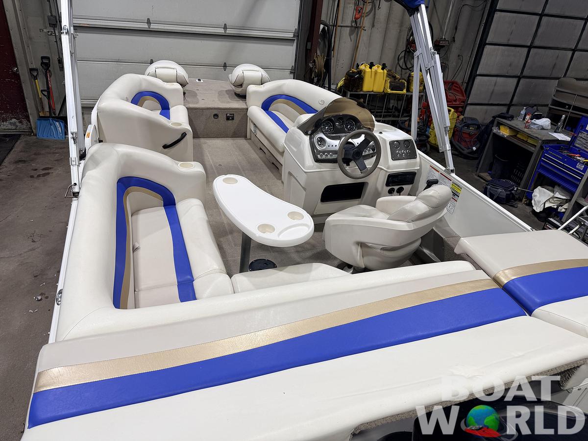 Used 2008 Princecraft Ventura 192 Deck Boat