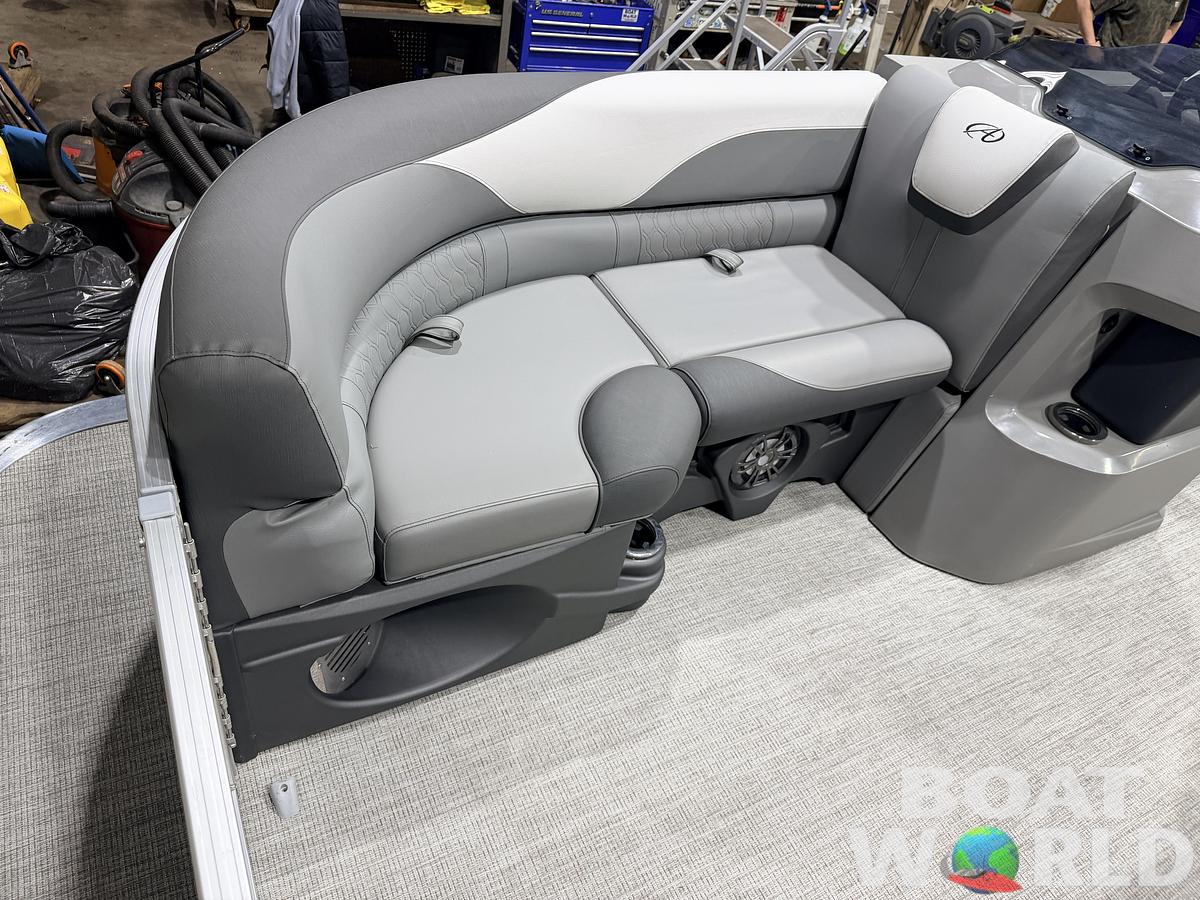 Used 2023 Avalon LSZ 2385 Quad Lounge Pontoon & 115HP Yamaha -$35,995