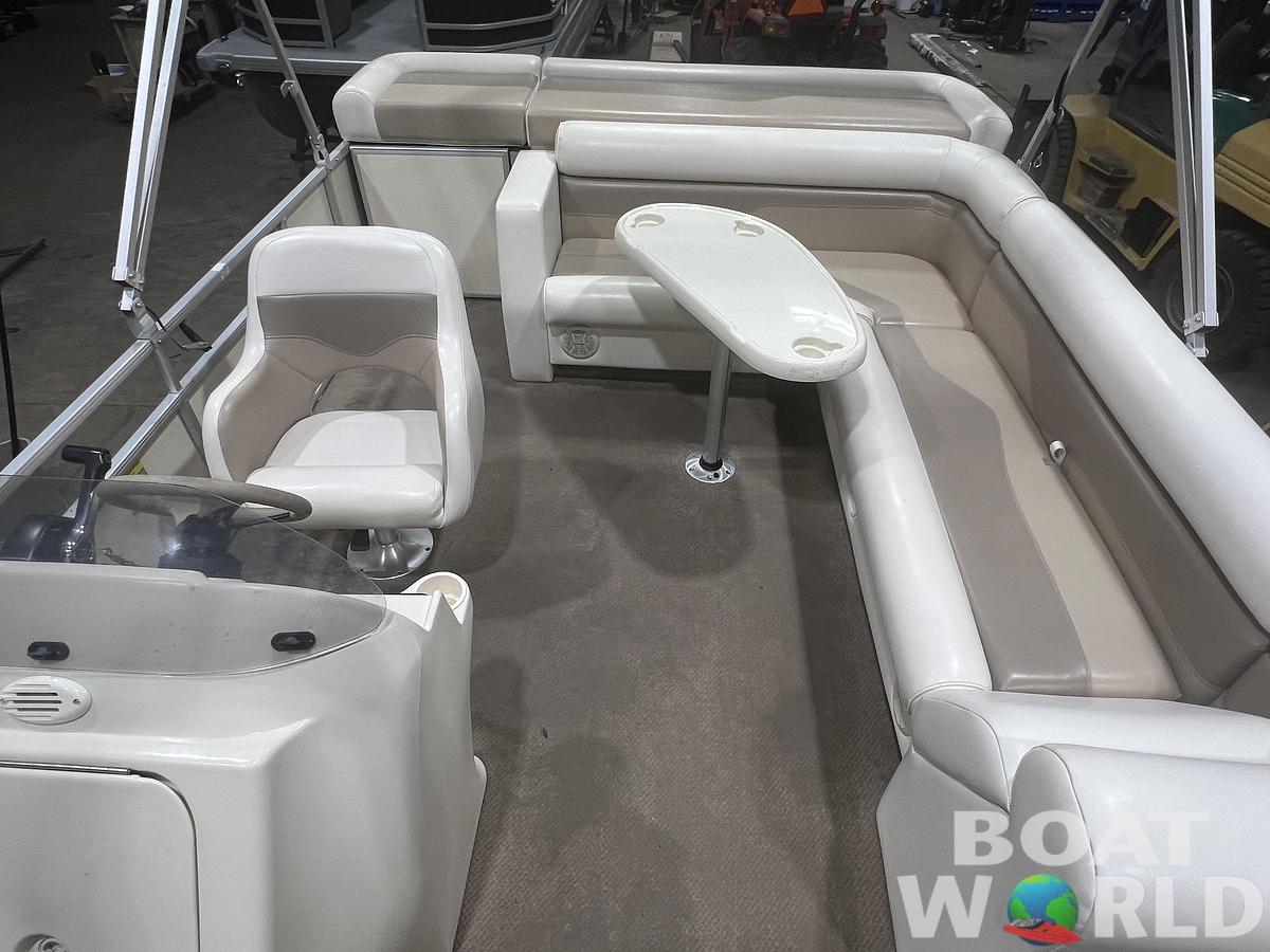 Used 2005 Sweetwater Tuscany 2286 & 40HP Yamaha 4Stroke -$12,995