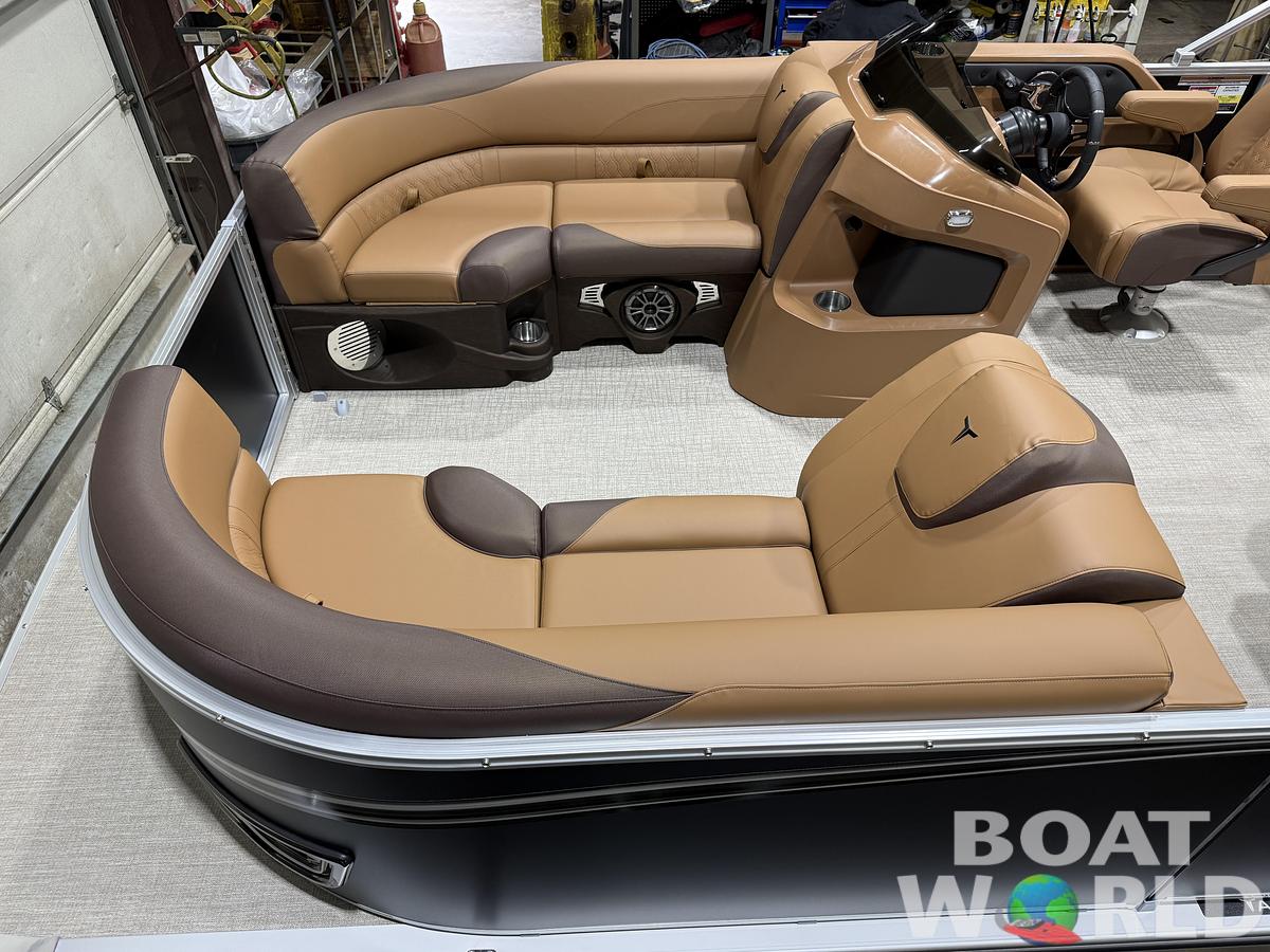 2026 Tahoe Pontoons LTZ 2385 Quad Lounge Shift SS