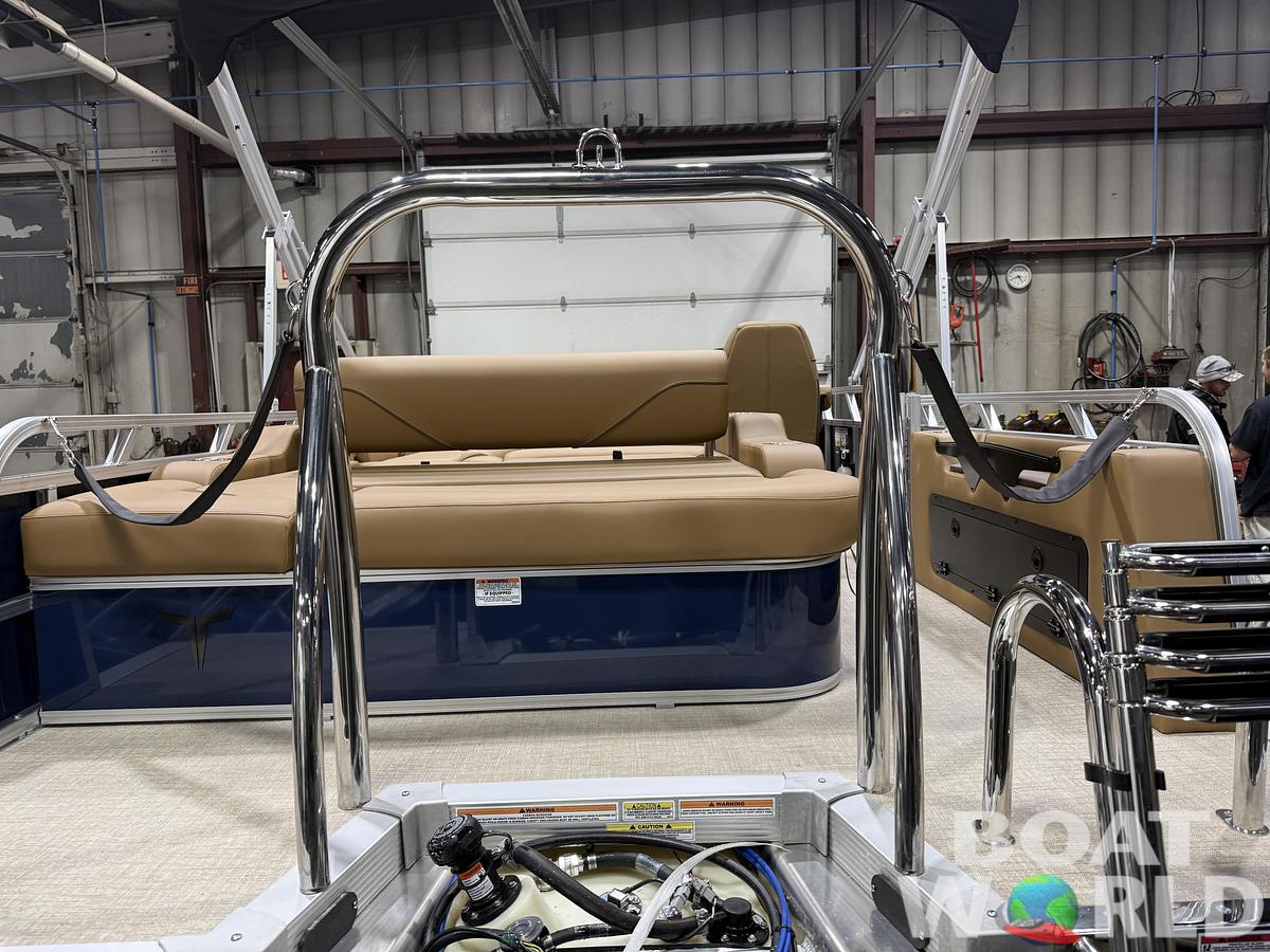 2026 Tahoe Pontoons Sport 2180 Swingback (VRB) 