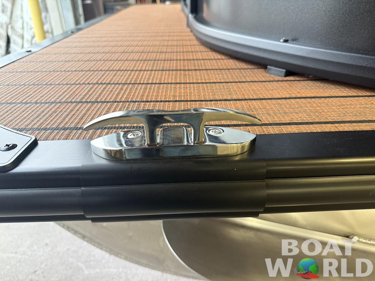 2026 Bentley Pontoons Elite 253 Admiral Quad Lounge Tritoon & 4-Stroke EFI