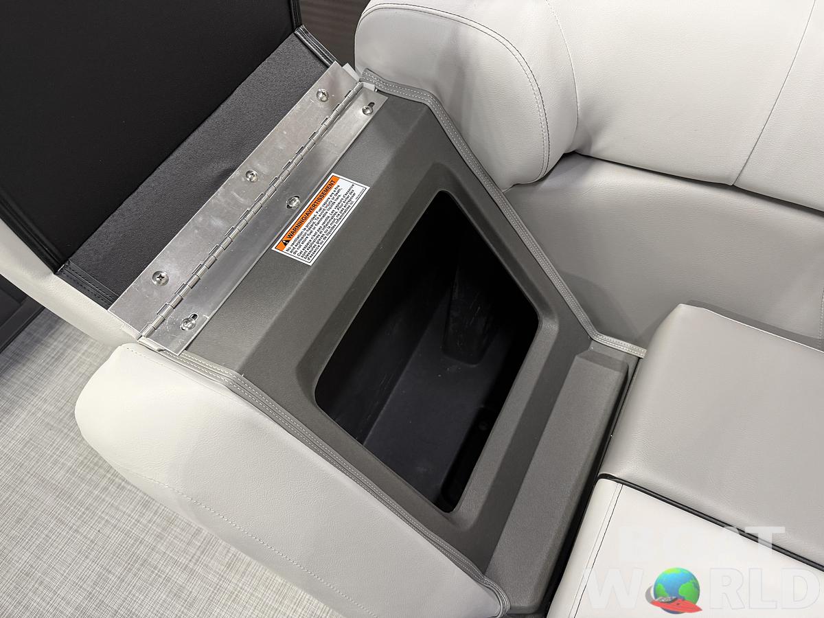 2026 Princecraft Vectra 23 RL Dinette Swingback Pontoon