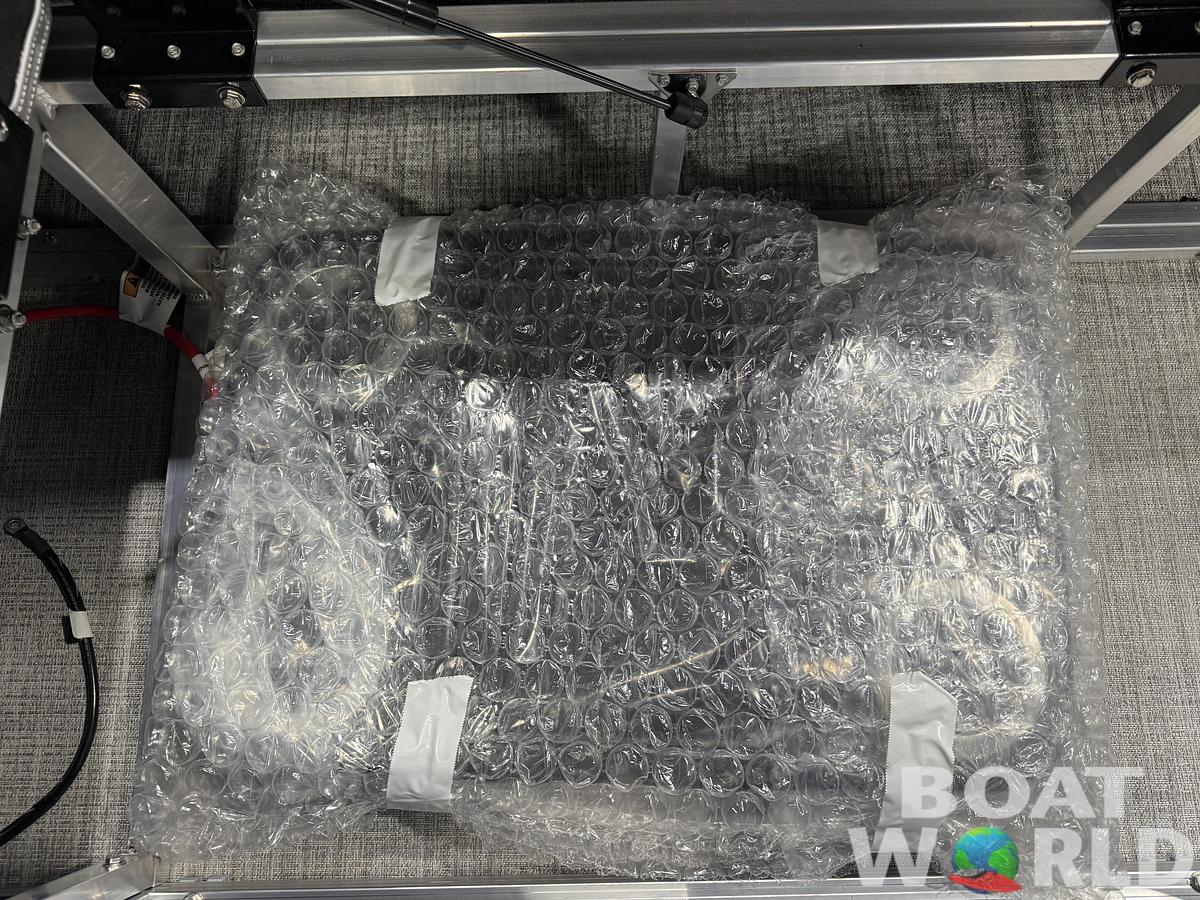 2026 Tahoe Sport VRB 2385 Swingback & 4-Stroke $34995