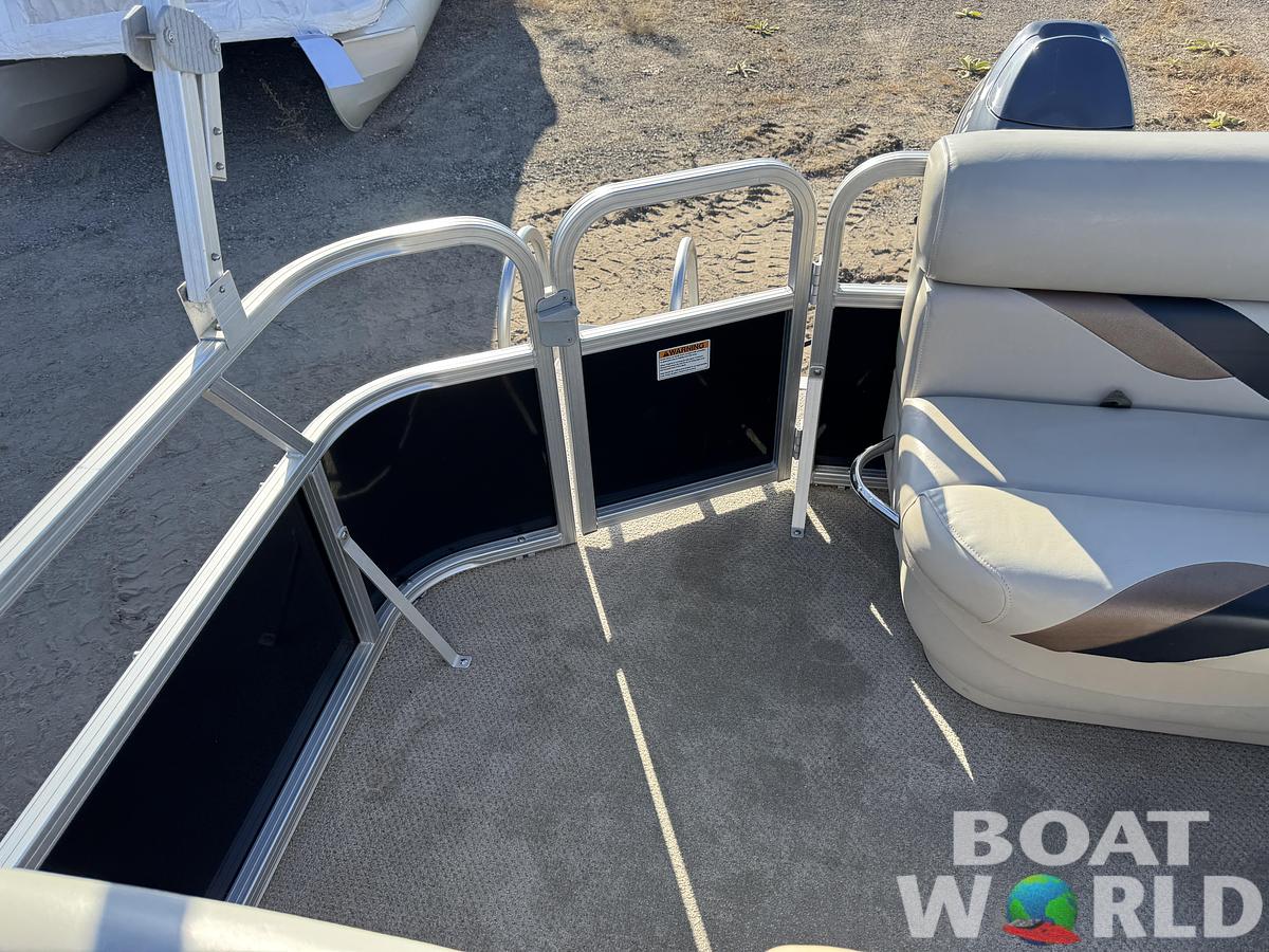 Used 2012 SunChaser Oasis 820 Pontoon