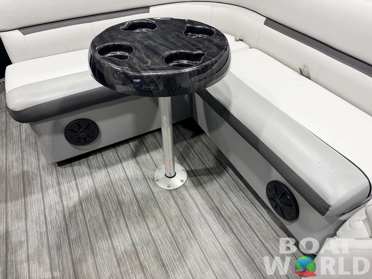 Used 2020 Sweetwater 2086 Cruise Pontoon & 70HP Suzuki 4Stroke -$25,995