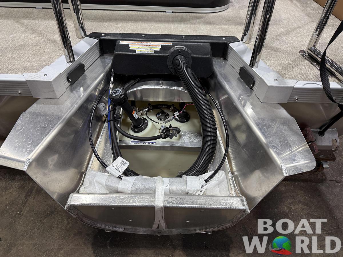 2026 Tahoe LTZ VRB Swingback Tritoon & Honda $51995