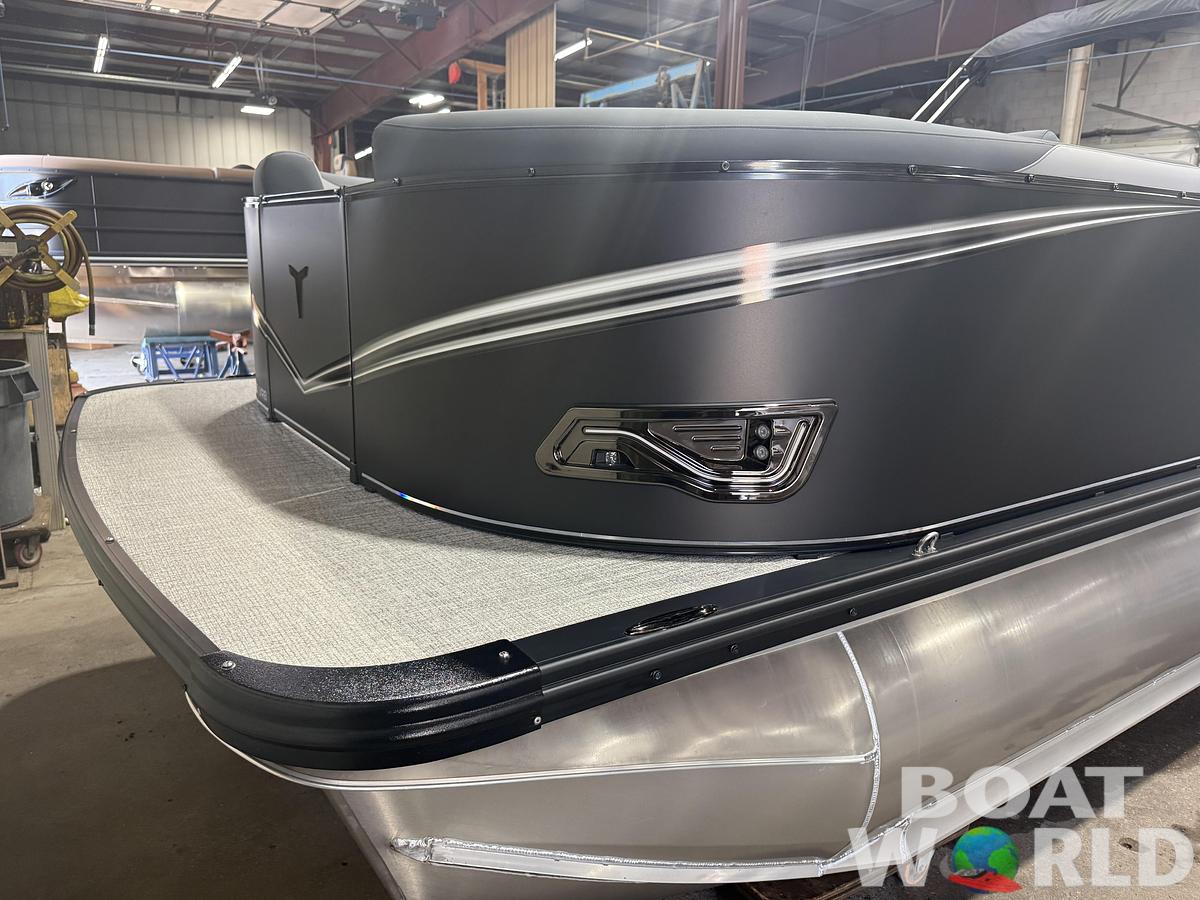 2027 Tahoe LTZ 300HP VRB Swingback $69995