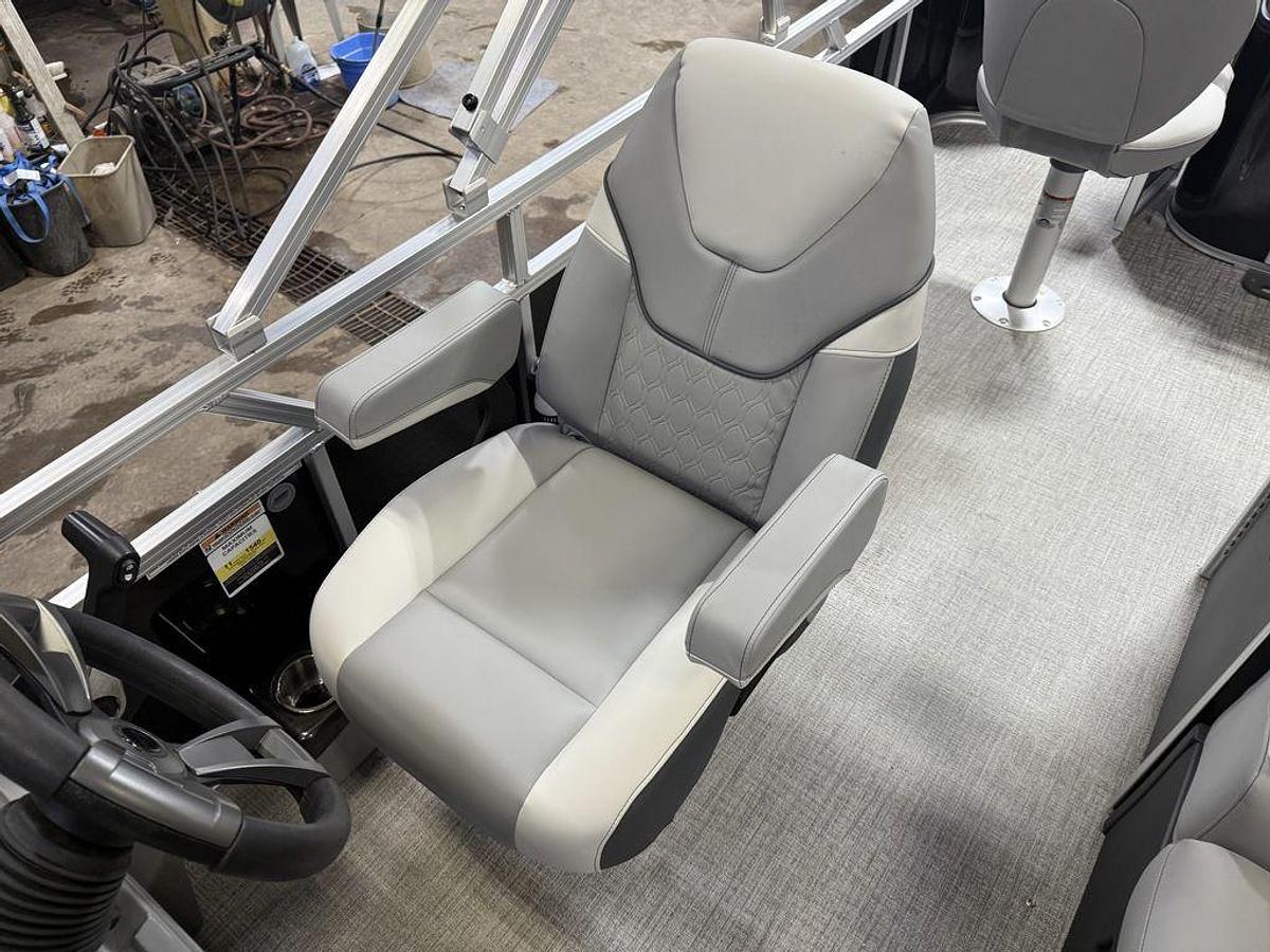 2025 Tahoe Pontoons Sport 2385 Rear Fish & Honda 4-Stroke EFI