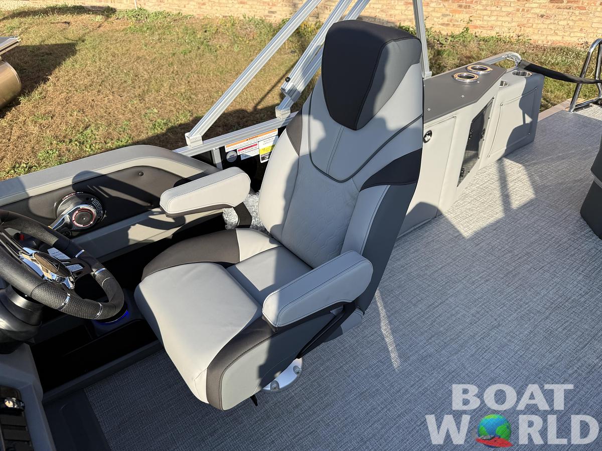 2026 Tahoe Pontoons LTZ 2385 (CRB) Cruise Rear Bench Tritoon 