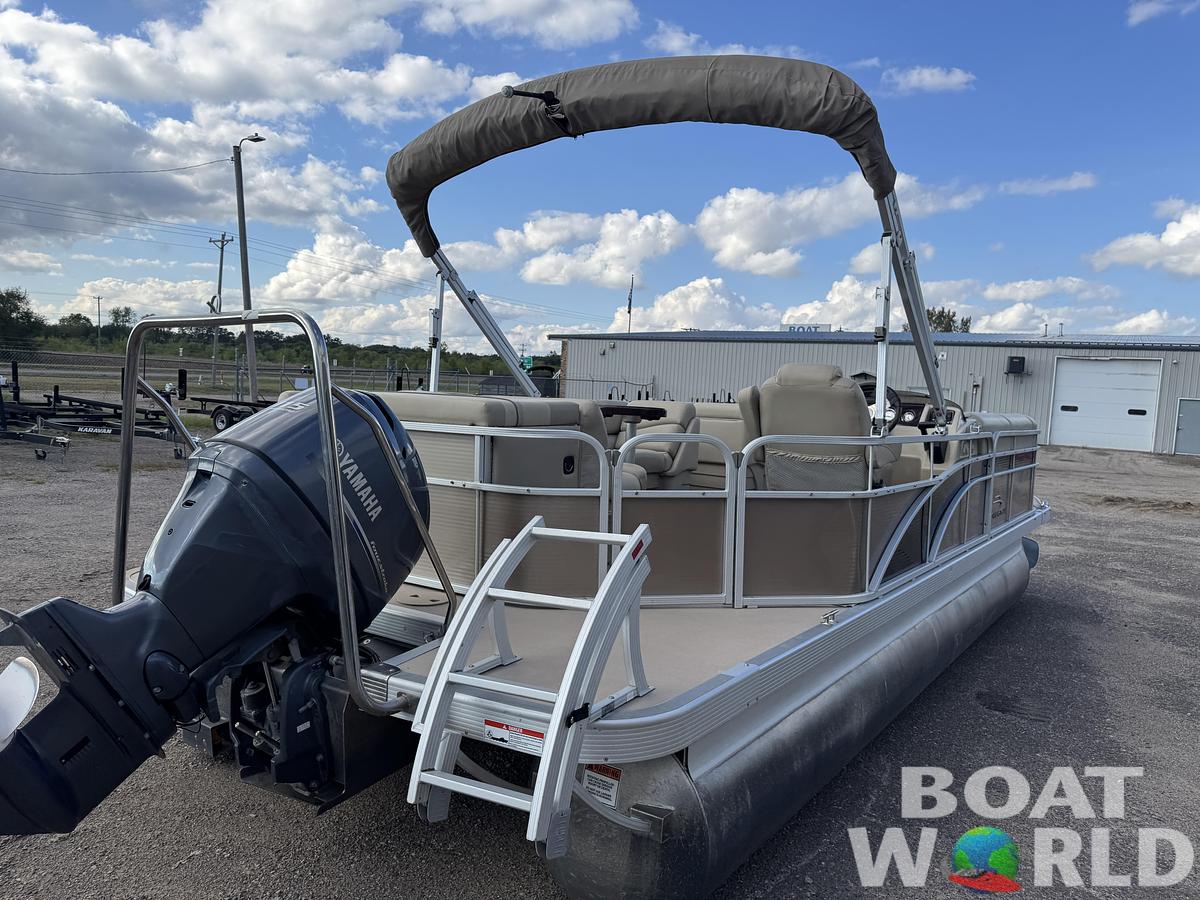 Used 2014 Bennington 22 SLX Pontoon