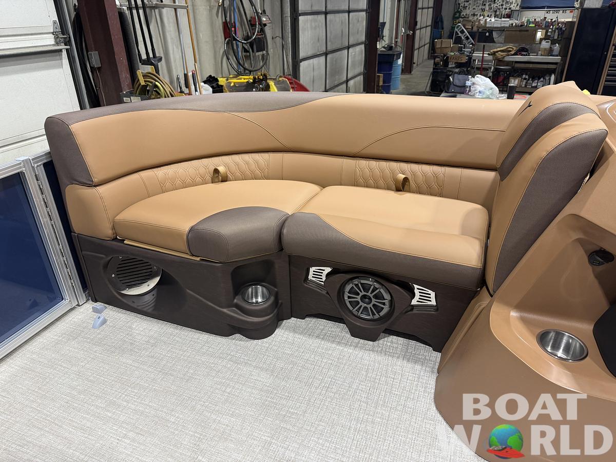 2026 Tahoe Pontoons LTZ 1985 Cruise Rear Bench (CRB) 
