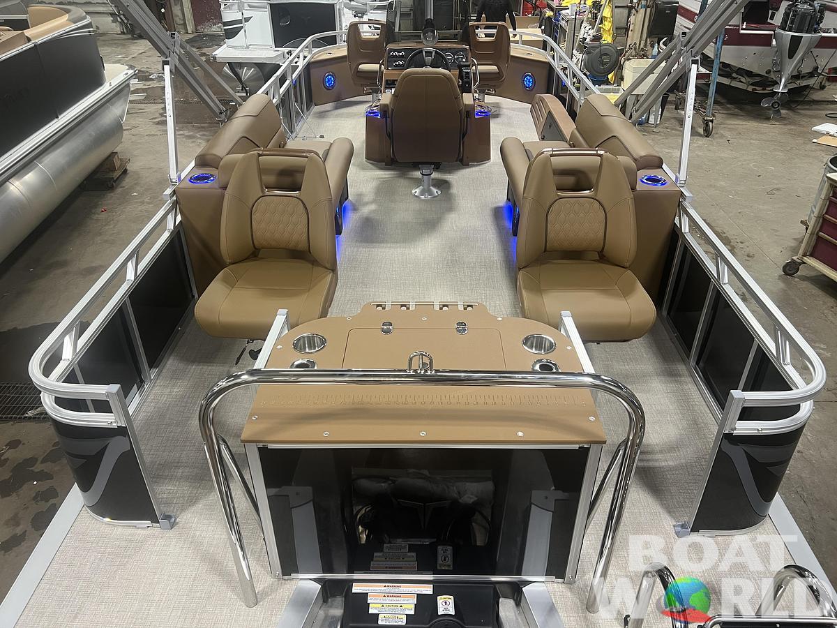 2026 Tahoe Pontoons Sport 2385 Center Console Fish Tritoon