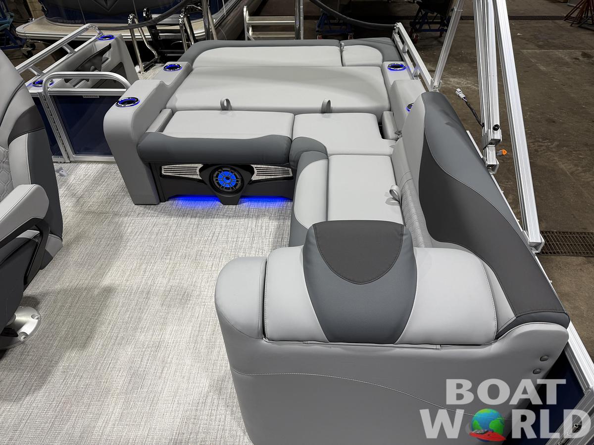 2026 Tahoe Pontoons LTZ 2385 Swingback (VRB) Tritoon