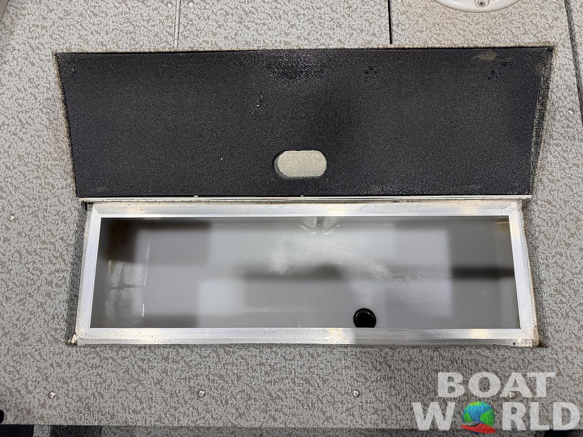 Used 2021 Crestliner 1650 Discovery Aluminum Fishing Boat - $13,995