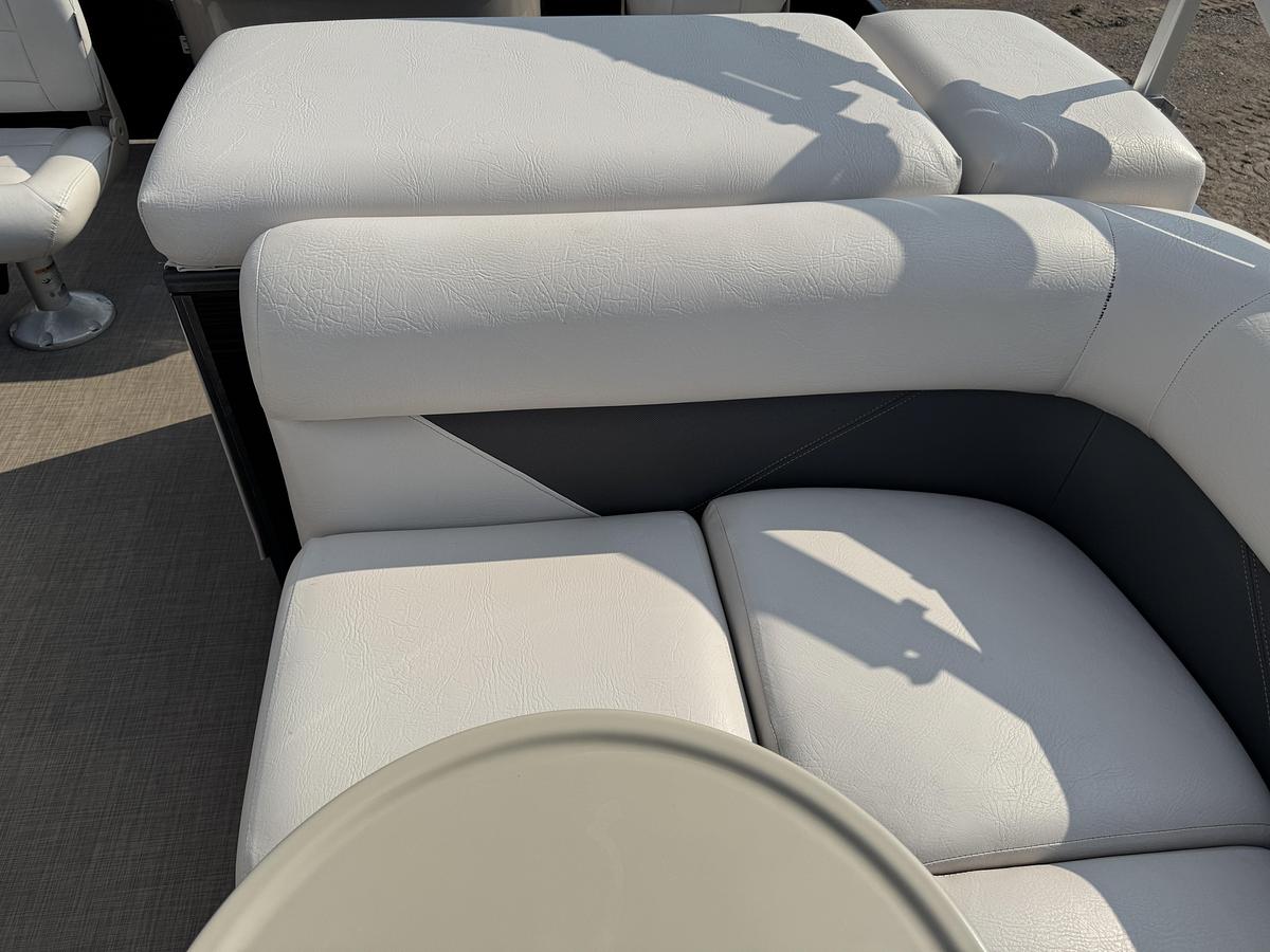 Used 2017 Palm Beach Cast Master 200 Pontoon WITH Sea Legs