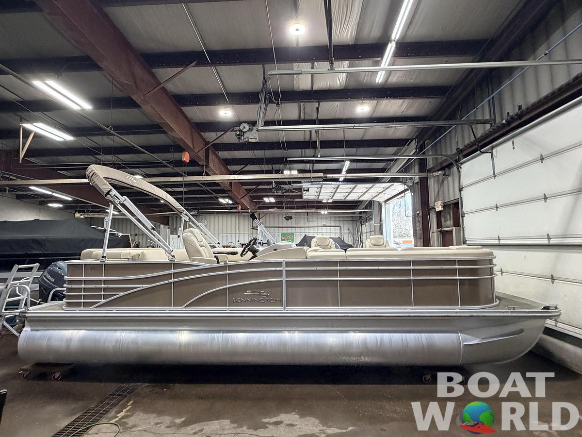 Used 2014 Bennington 2375RL & 70HP Yamaha 4Stroke - $21,995