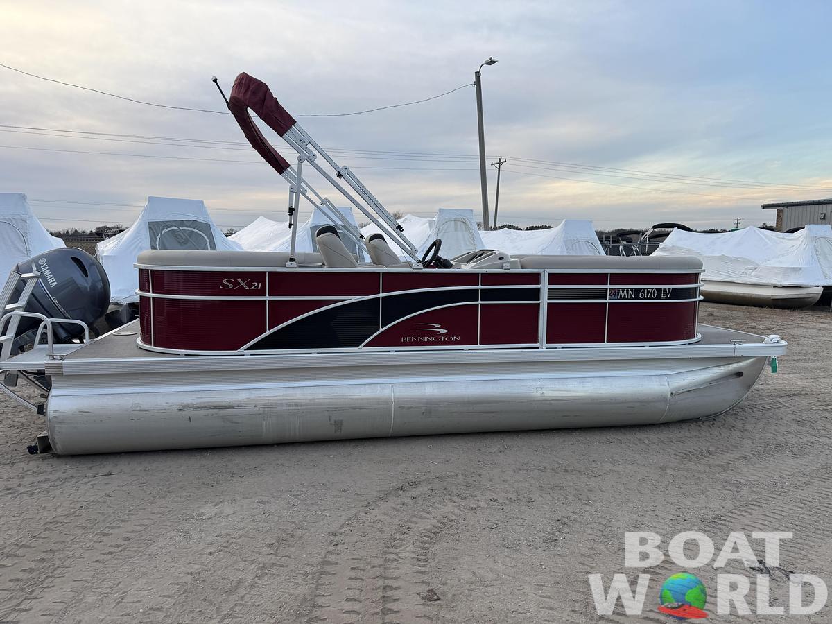 Used 2019 Bennington 21 SX Pontoon