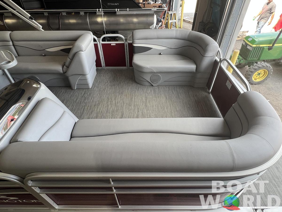 Used 2020 Bennington 20 SLV & 50HP Yamaha 4Stroke -$27,995