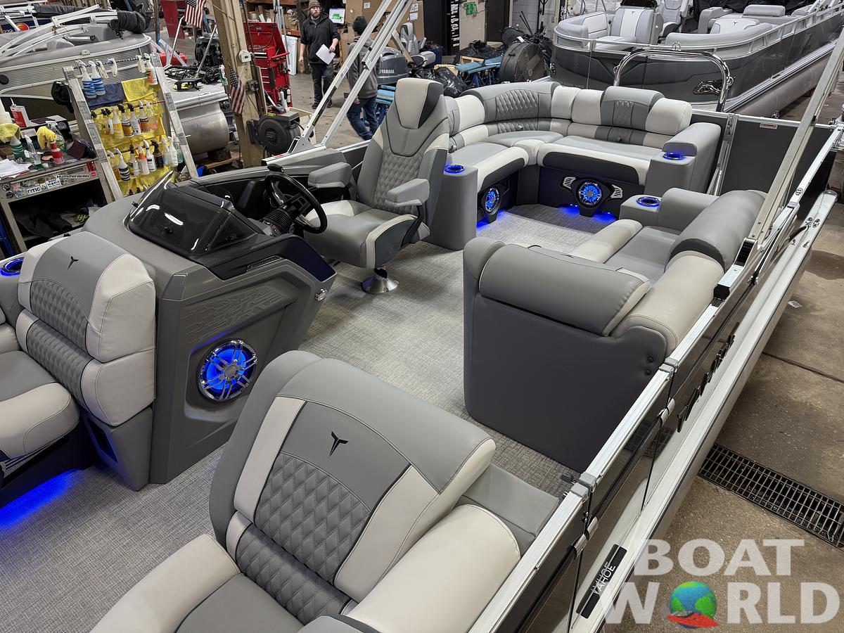 2025 Tahoe Pontoons Cascade 2385 Elite Cruise Tritoon & Honda 4-Stroke EFI