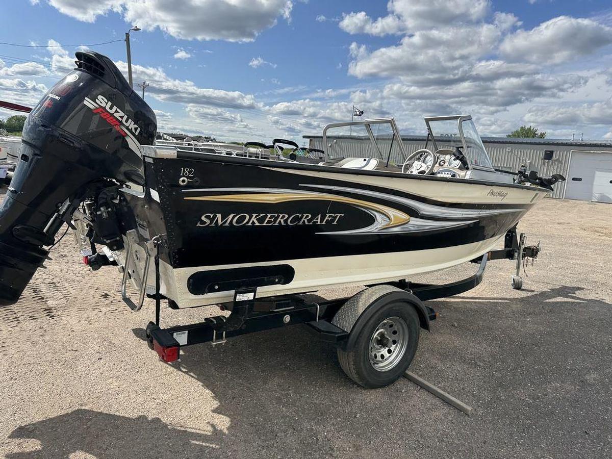 Used 2010 Smoker Craft Pro Mag 182