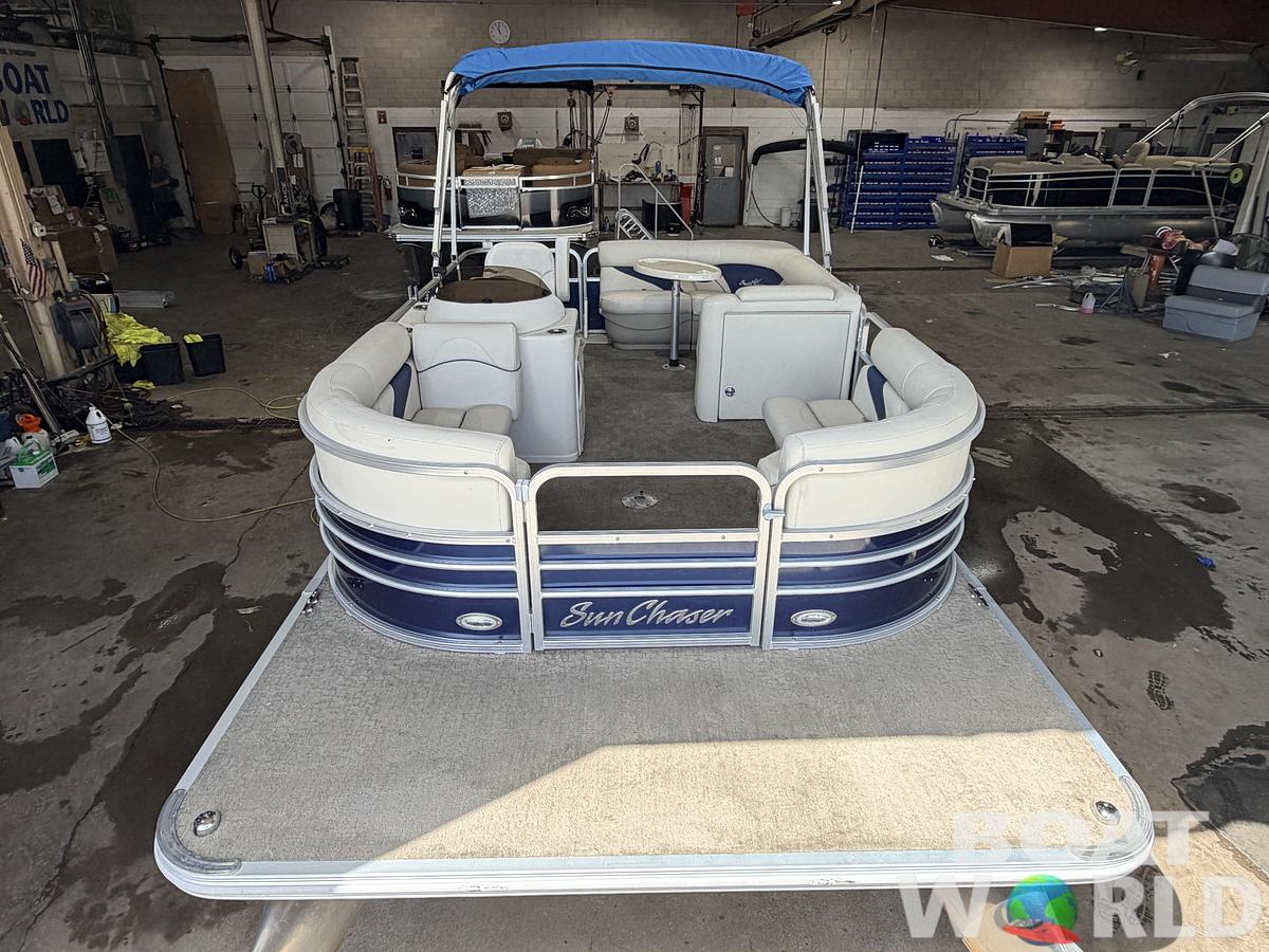 Used 2015 SunChaser 8520 Classic Cruise & 30HP Mercury 4Stroke EFI -$14,995