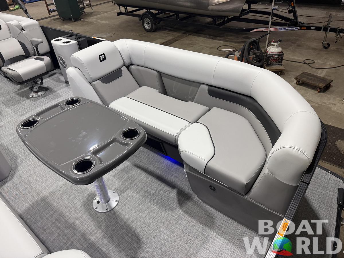2027 Princecraft Vectra 21 Quad Lounge Pontoon $36995