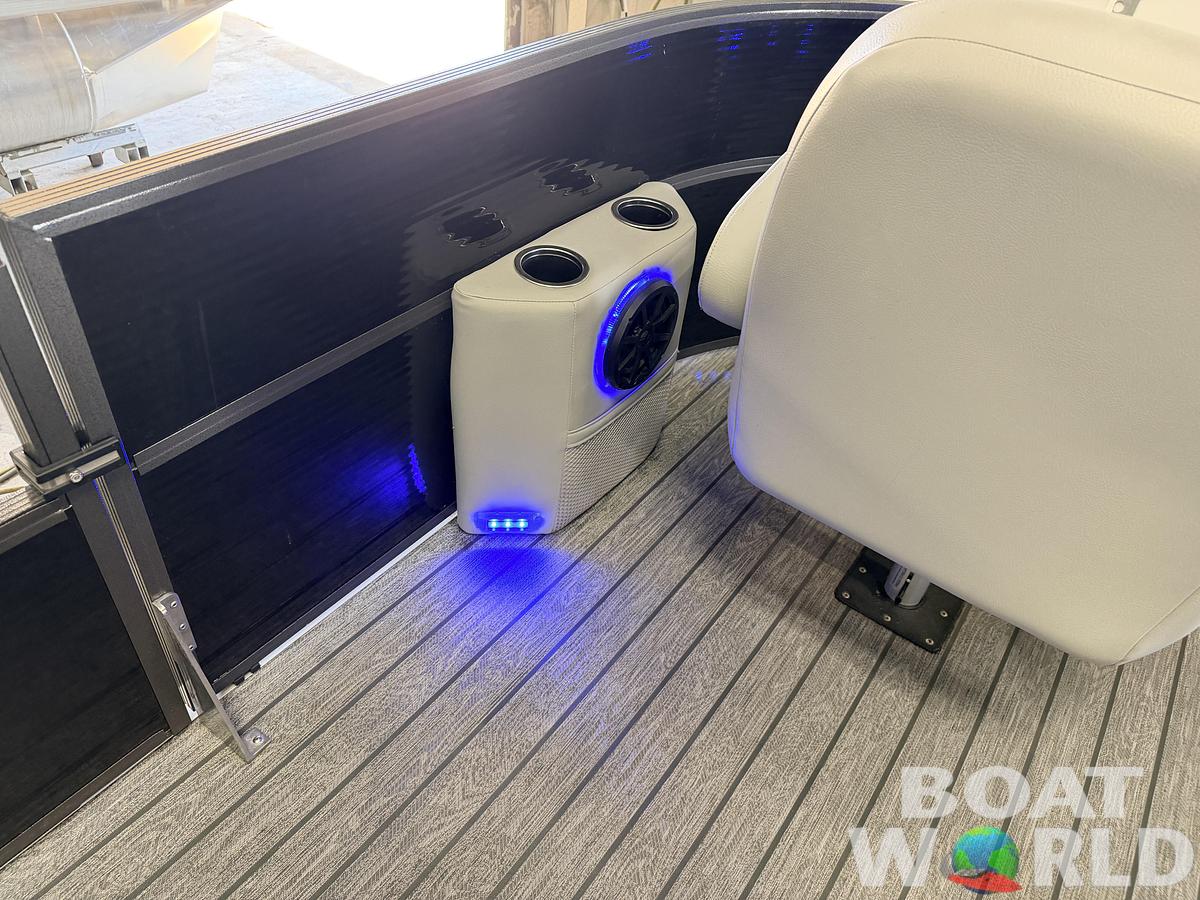 Used 2022 Montego Bay  8616 Quad Fish & 40HP Mercury 4Stroke -$24,995