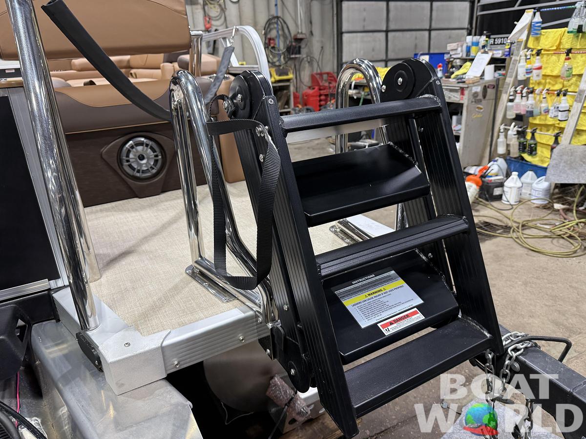 2027 Tahoe LTZ 2385 Quad Lounge Shift SS Tritoon & 4-Stroke Outboard $55995