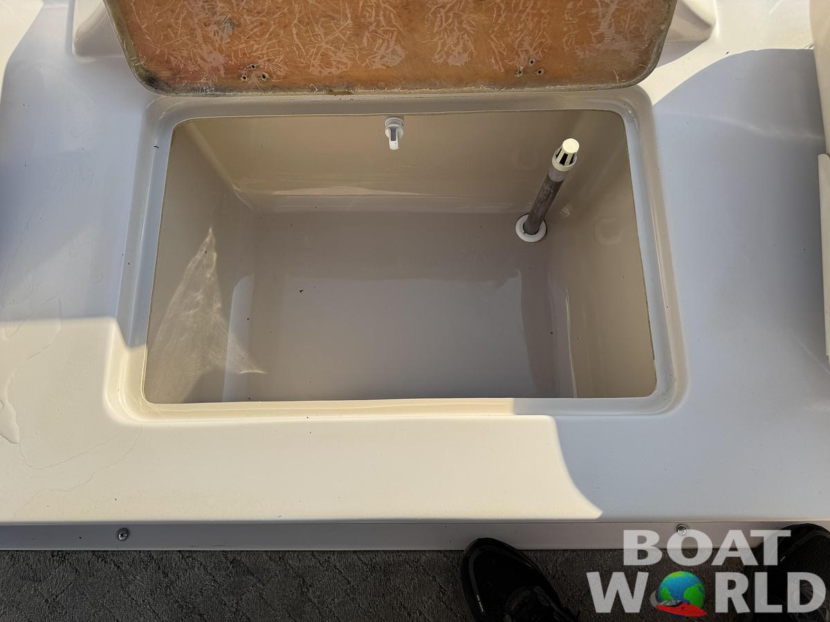 Used 2009 Weeres Family Fish Deluxe 220 Pontoon