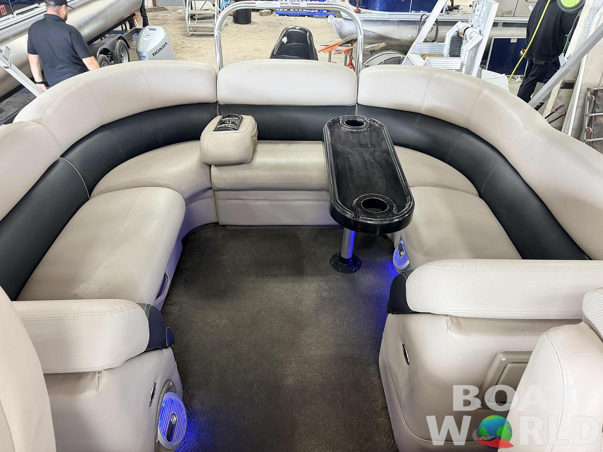 Used 2012 Premier 250 Intrigue & 140HP Suzuki 4Stroke -$21,995