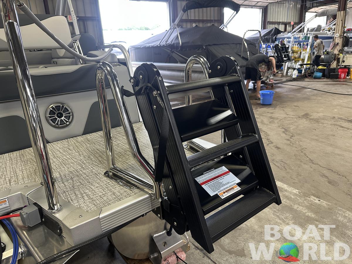 2025 Tahoe Pontoons LTZ 2385 Quad Lounge Shift Flip & Honda 4-Stroke EFI