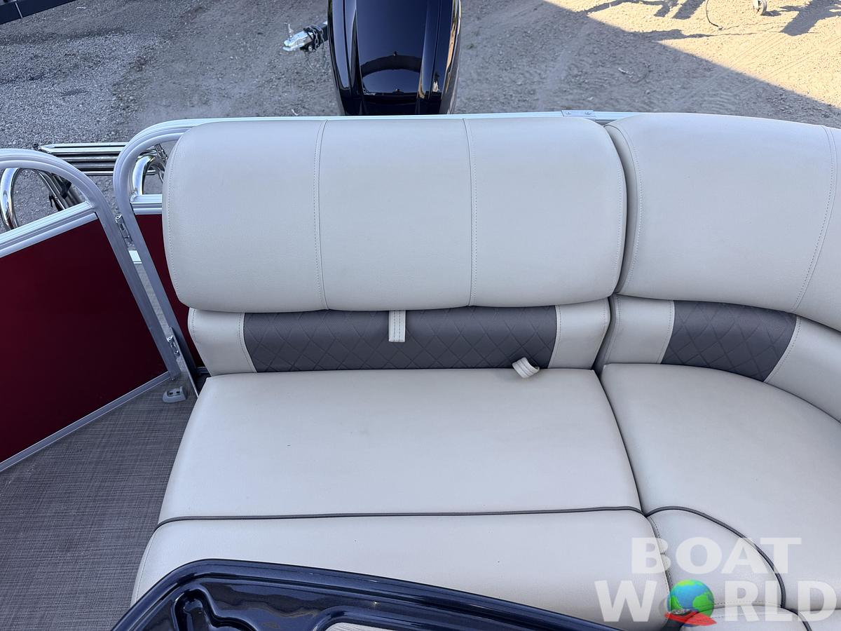 Used 2023 Sun Tracker Party Barge 20 DLX & 90HP Mercury 4Stroke -$27,995