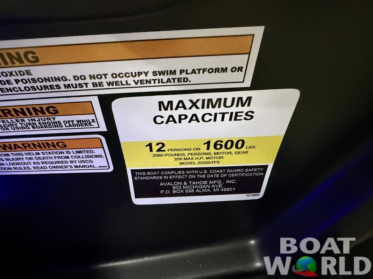 2025 Tahoe Pontoons Cascade 2385 Quad Lounge Shift Flip Tritoon & Honda 4-Stroke EFI