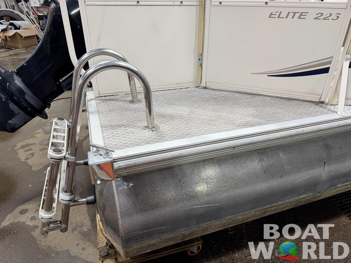 Used 2006 Starcraft 226 Elite