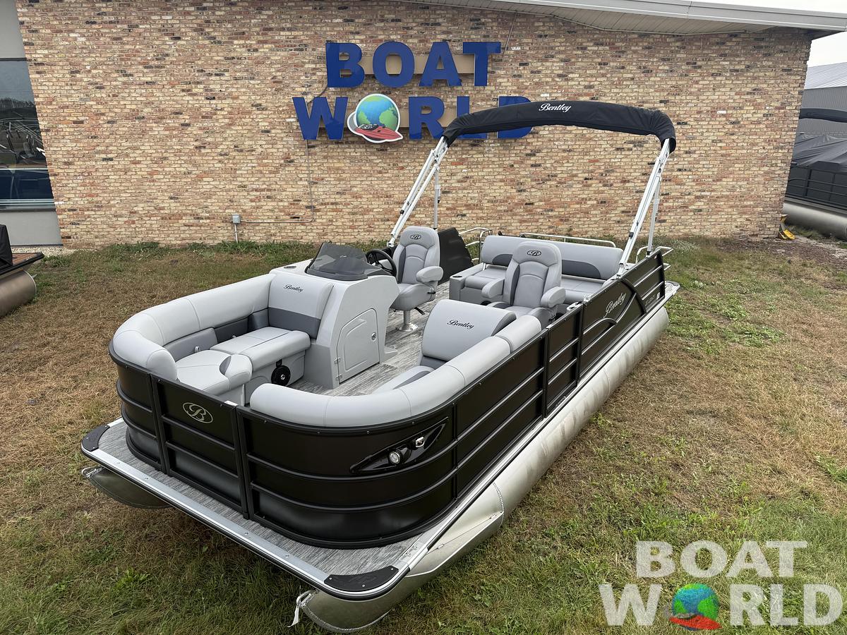 2025 Bentley Pontoons Legacy 200 Swingback