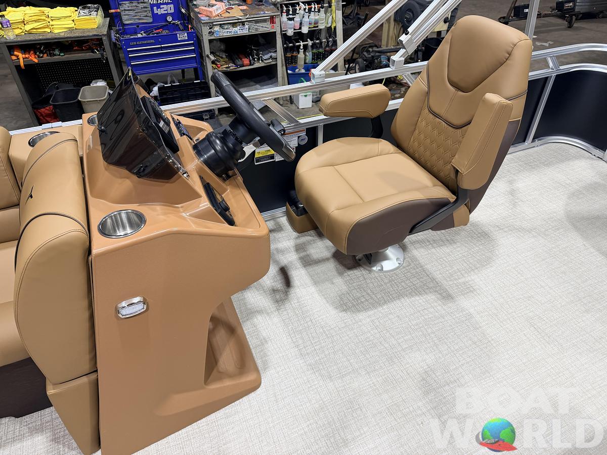 2027 Tahoe Sport 2180 Cruise & 4-Stroke $30995