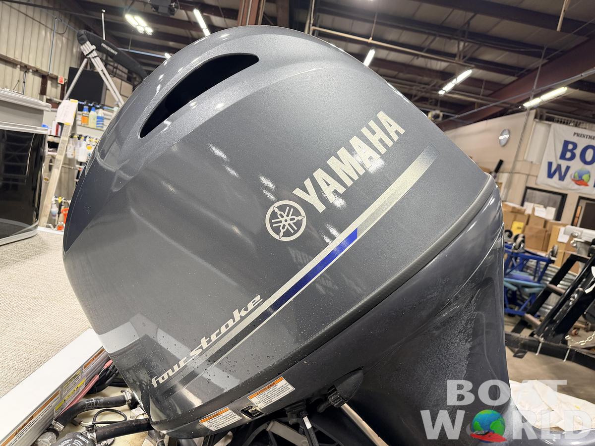 Used 2023 Avalon LSZ 2385 Quad Lounge Pontoon & 115HP Yamaha -$35,995