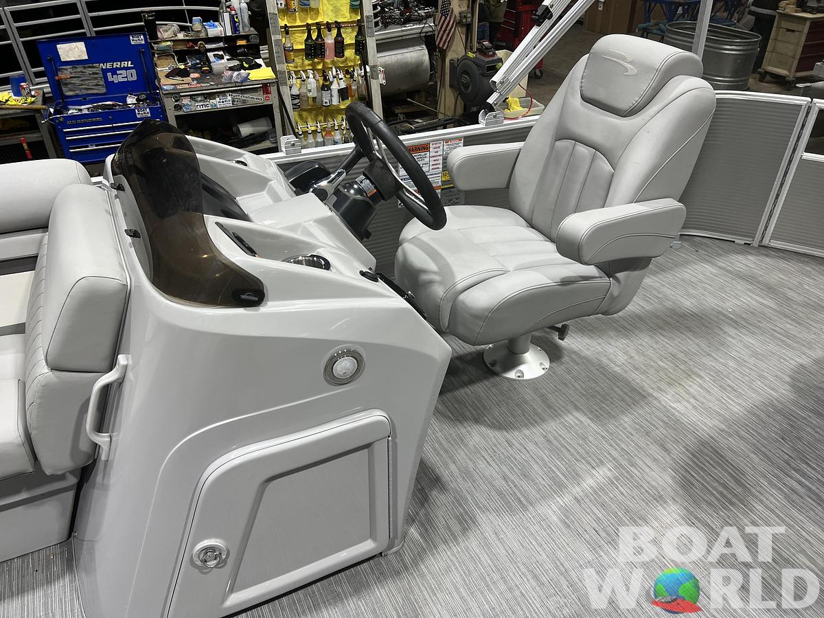 Used 2023 Bennington 21 SLCP Pontoon