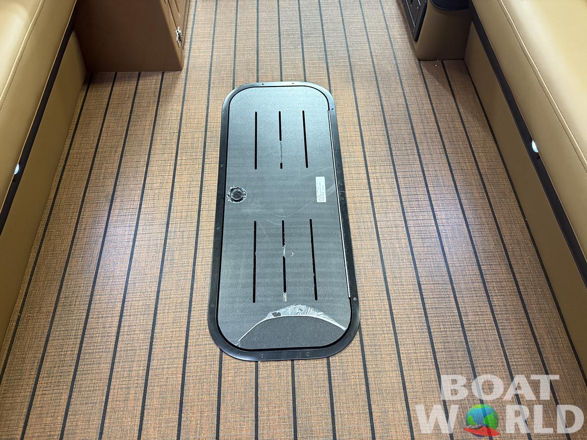 2026 Bentley Pontoons Elite 253 Admiral Quad Lounge Tritoon & 4-Stroke EFI