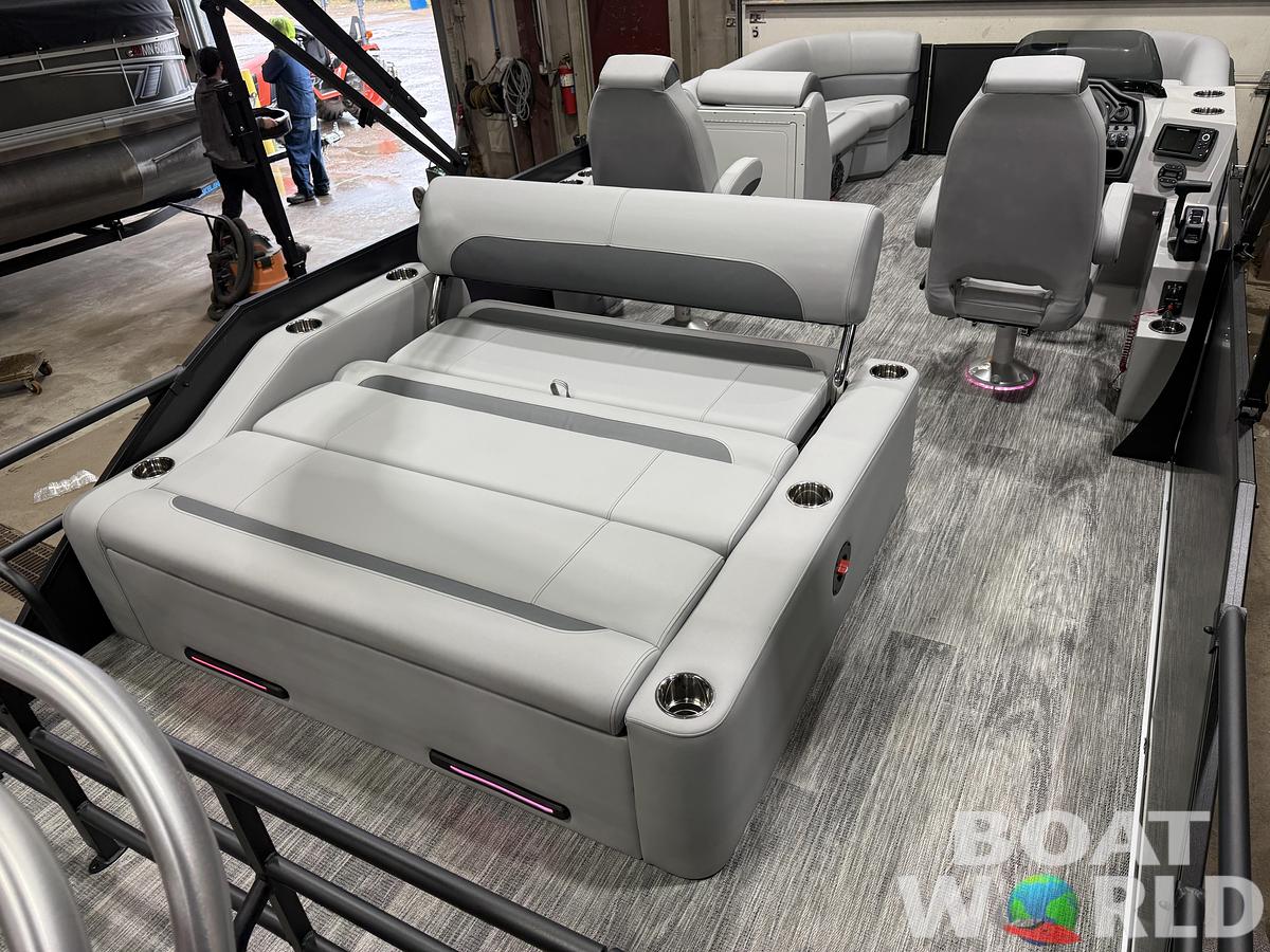 2027 Bentley Legacy 220 Swingback Pontoon $44995
