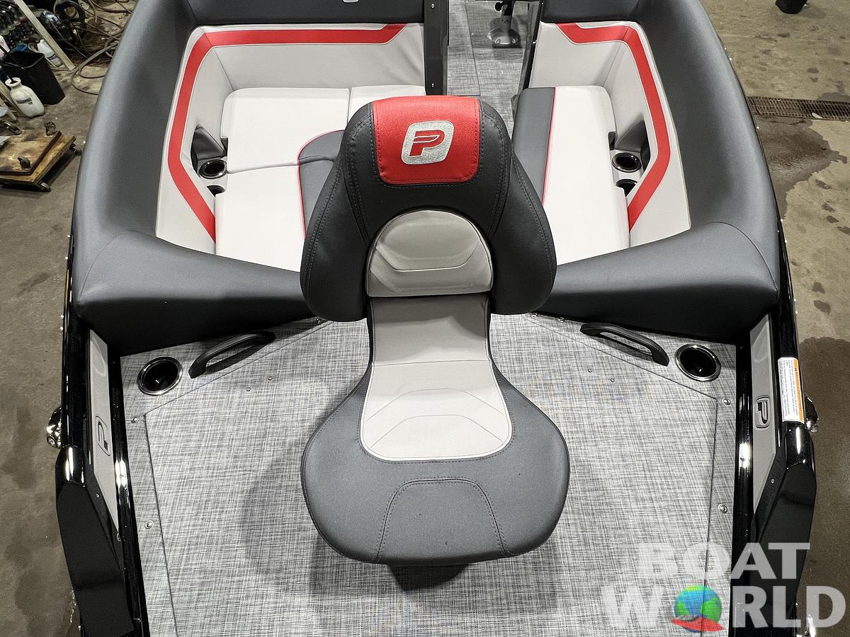 2026 Princecraft Ventura 230 WRL Swingback Deckboat