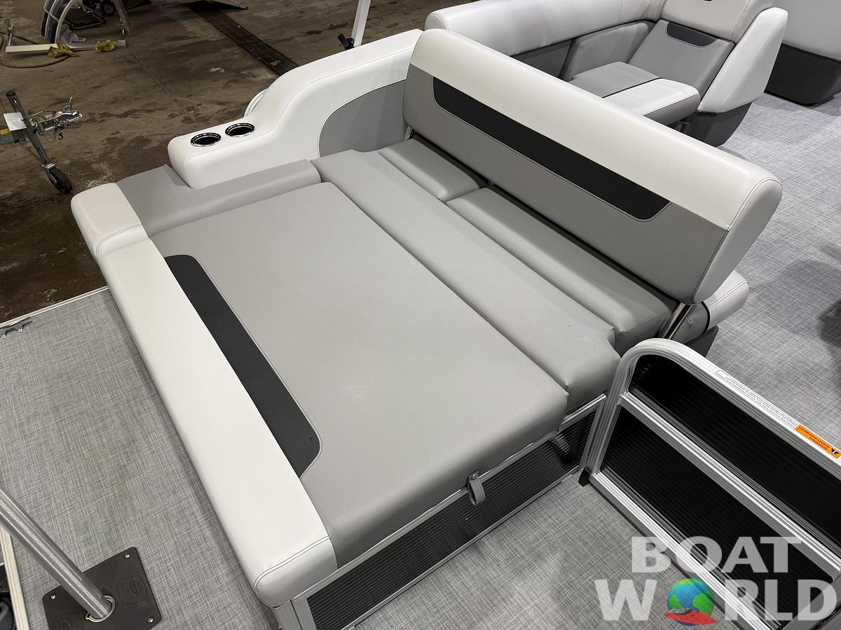 2025 Princecraft 23' Swingback & 150HP 