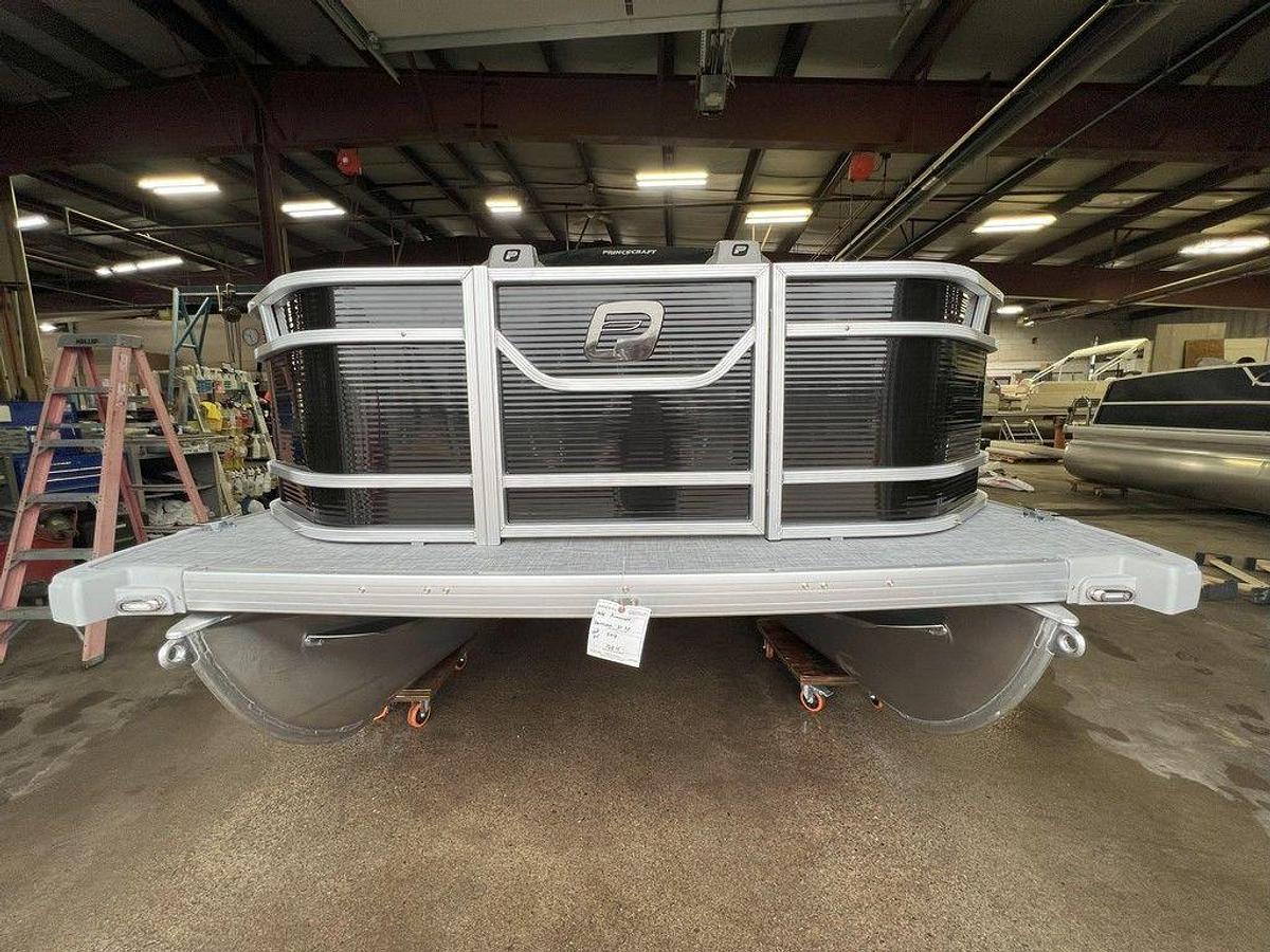 2025 Princecraft 21 Sportfisher 2-S Pontoon & Mercury 4-Stroke EFI