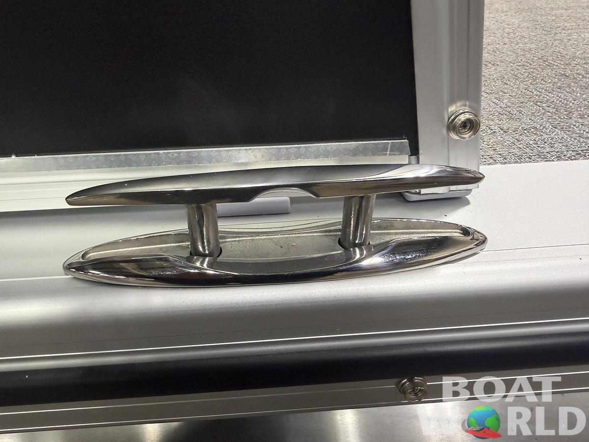 2026 Tahoe Pontoons LTZ 2385 Swingback (VRB) 