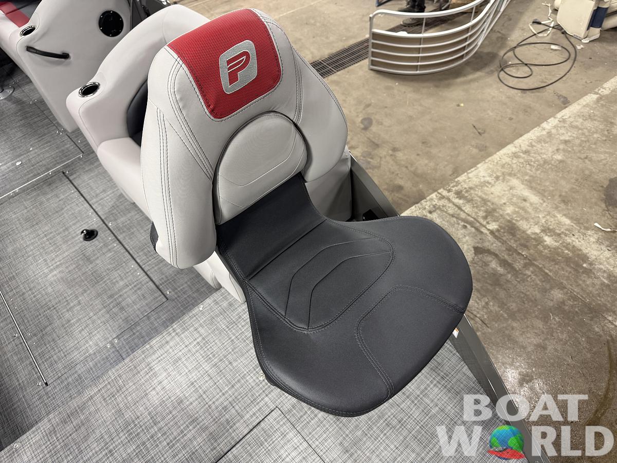 2024 Princecraft Ventura 224 Deckboat 