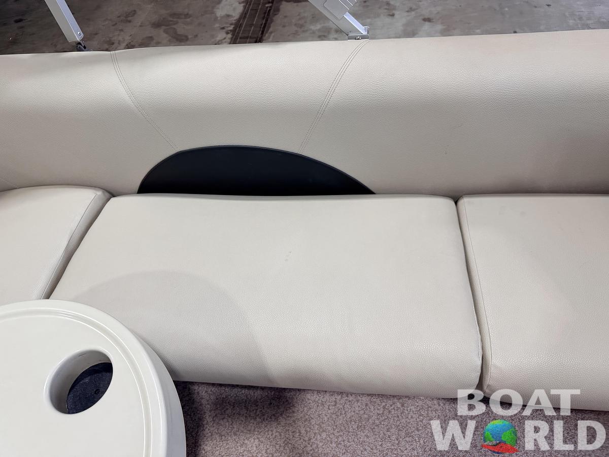 Used 2016 Weeres 220 Cadet Cruise & 90HP Evinrude ETec -17,995